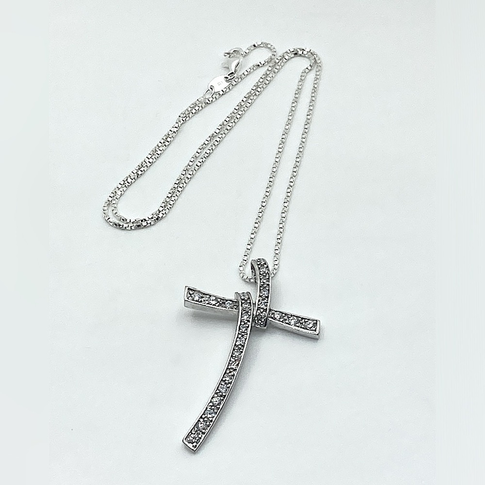 VTG Sterling CZ Stone Cross Pendant on Twisted Box Chain